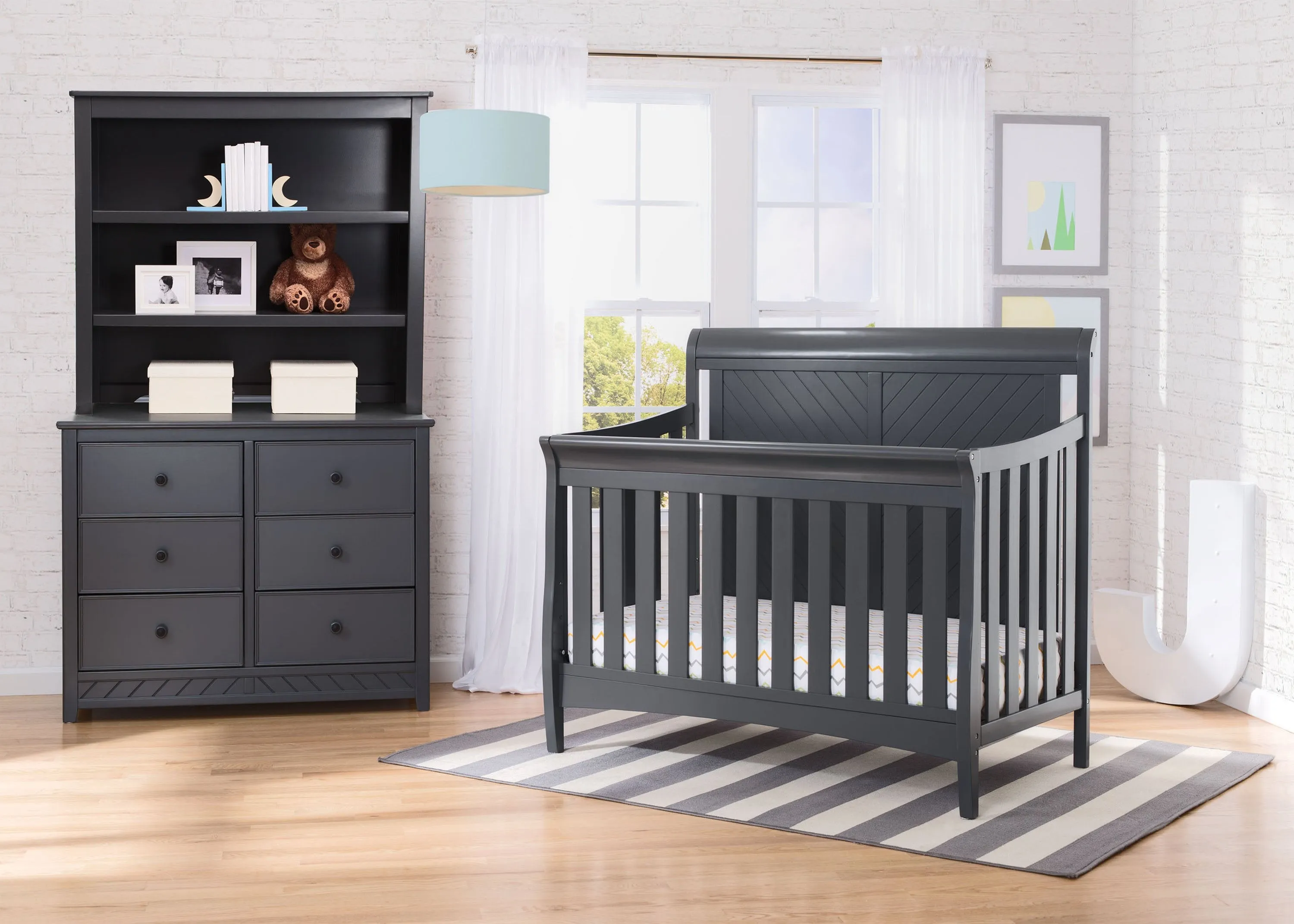 Bennington Elite Sleigh 4-in-1 Convertible Crib