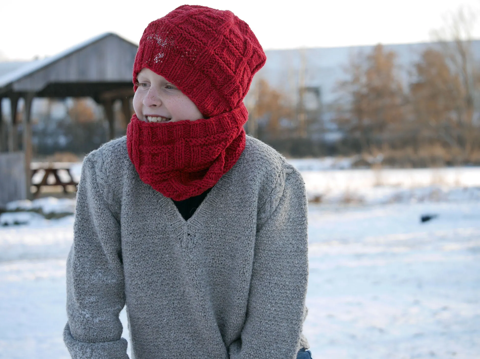 Chimney Sweep Scarf and Cowl <br/><small>knitting pattern</small>